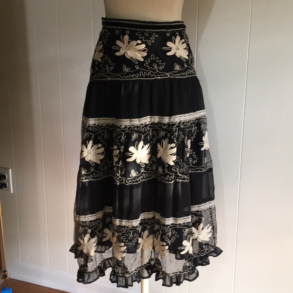Beautiful, vintage boho embroidered skirt